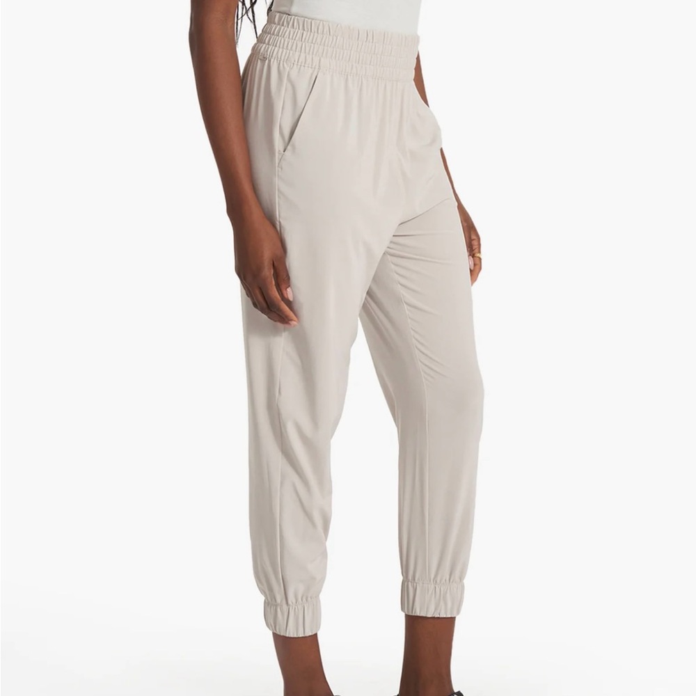 Vuori Women’s Villa Jogger sz small